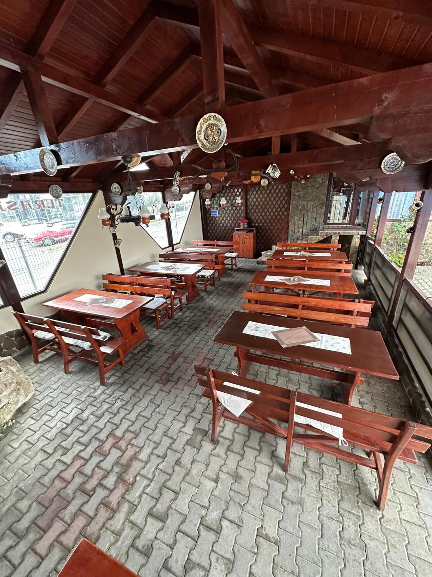 Restaurant Motel Dolorean Sacele Exterior photo