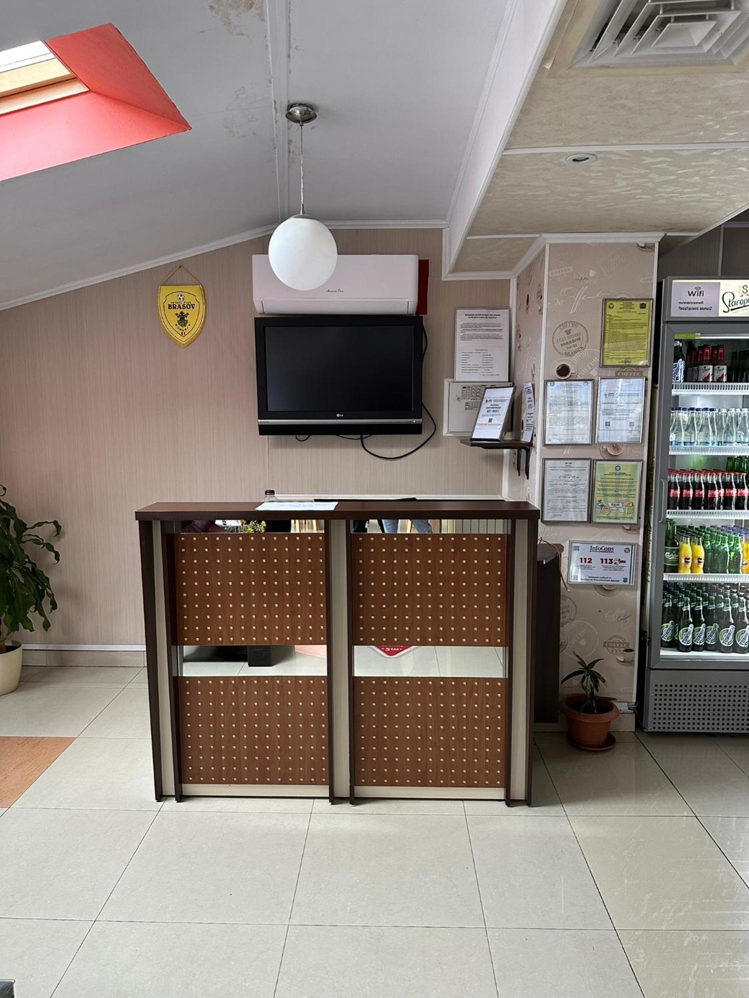 Restaurant Motel Dolorean Sacele Exterior photo
